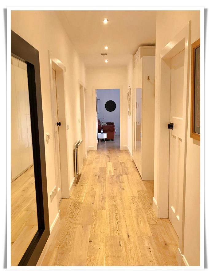 Spacious And Modern 2 Bedroom Flat Near The City Centre Edynburg Zewnętrze zdjęcie