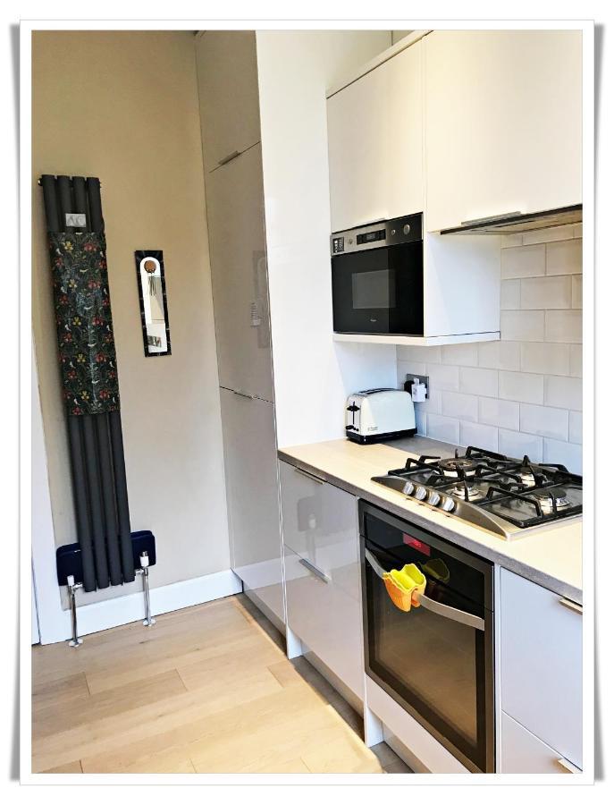 Spacious And Modern 2 Bedroom Flat Near The City Centre Edynburg Zewnętrze zdjęcie